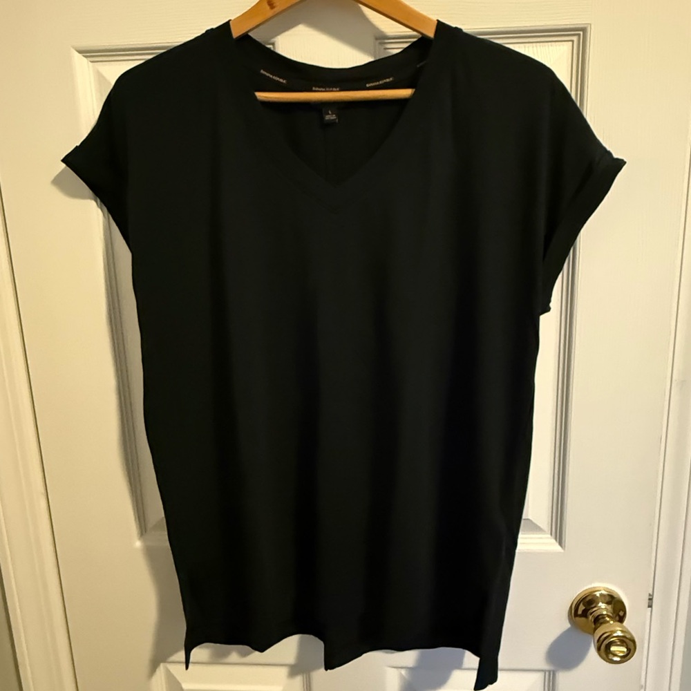Banana Republic Black V-Neck Women's Top